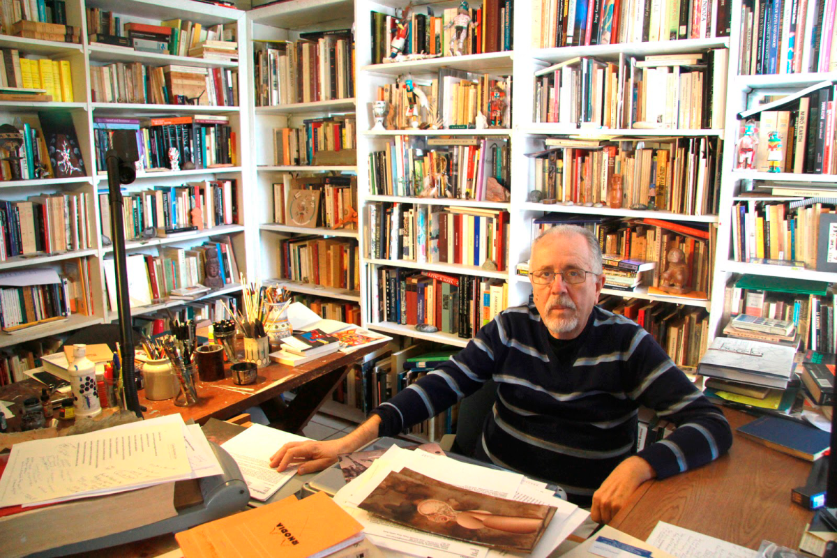 SOBRE LA POESÍA DE CARLOS BARBARITO